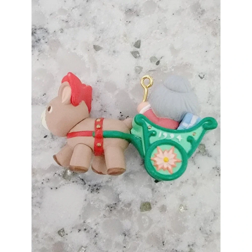 Hallmark‎ Keepsake Ornament Niece 1994 Reindeer Sleigh Grandma QX554-3 Vintage